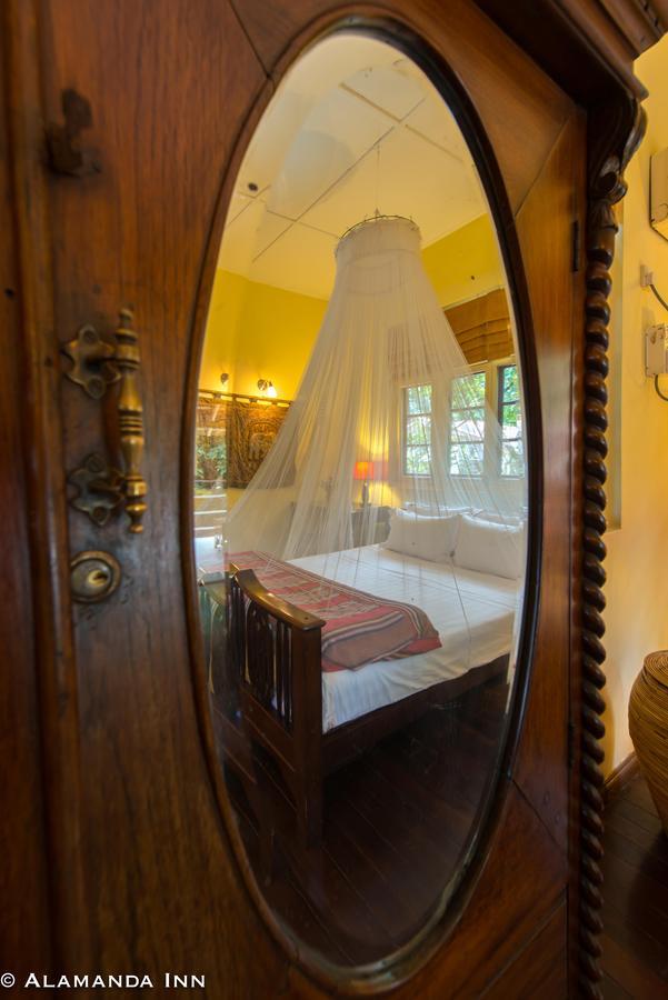 Alamanda Inn, Boutique Hotel And French Restaurant Yangon Exterior foto