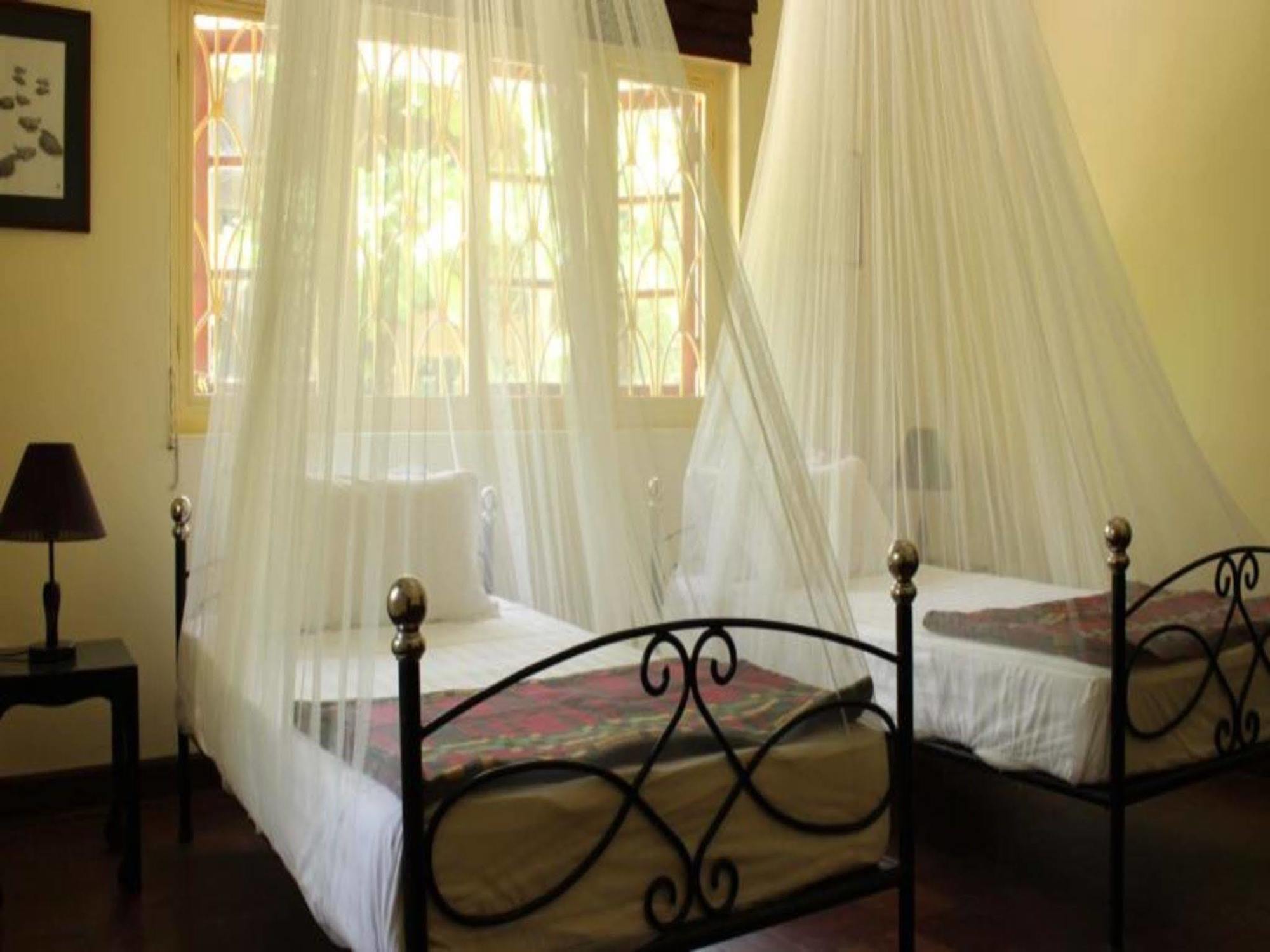 Alamanda Inn, Boutique Hotel And French Restaurant Yangon Exterior foto